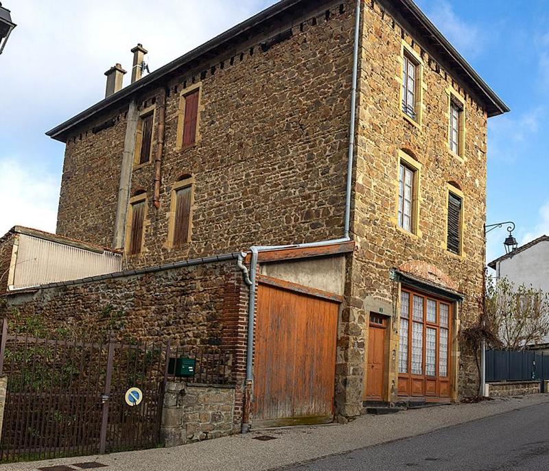 Maison - 300 m² - 10 pièces