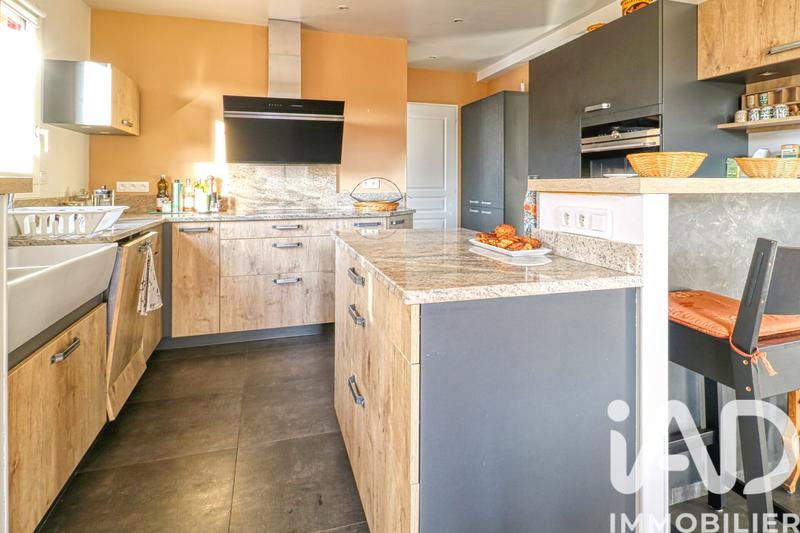 Maison - 123 m² - 8 pièces