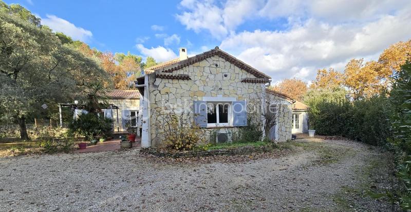 Villa - 200 m² - 7 pièces