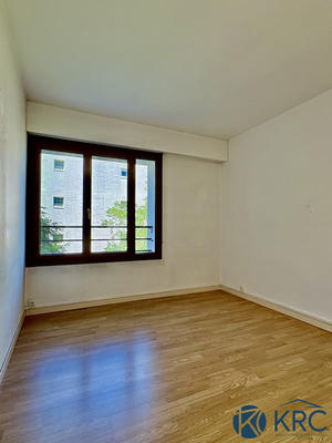 Appartement - 92 m² - 5 pièces