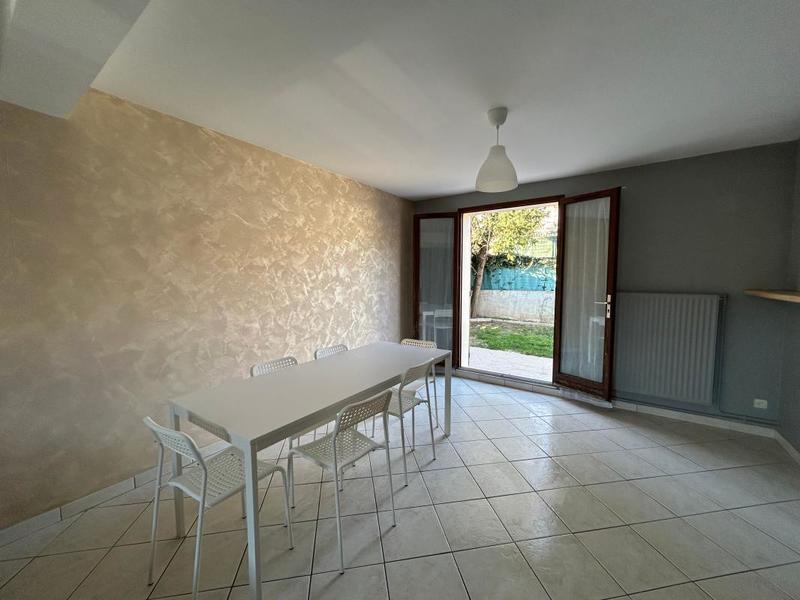 Maison - 87 m² - 4 pièces