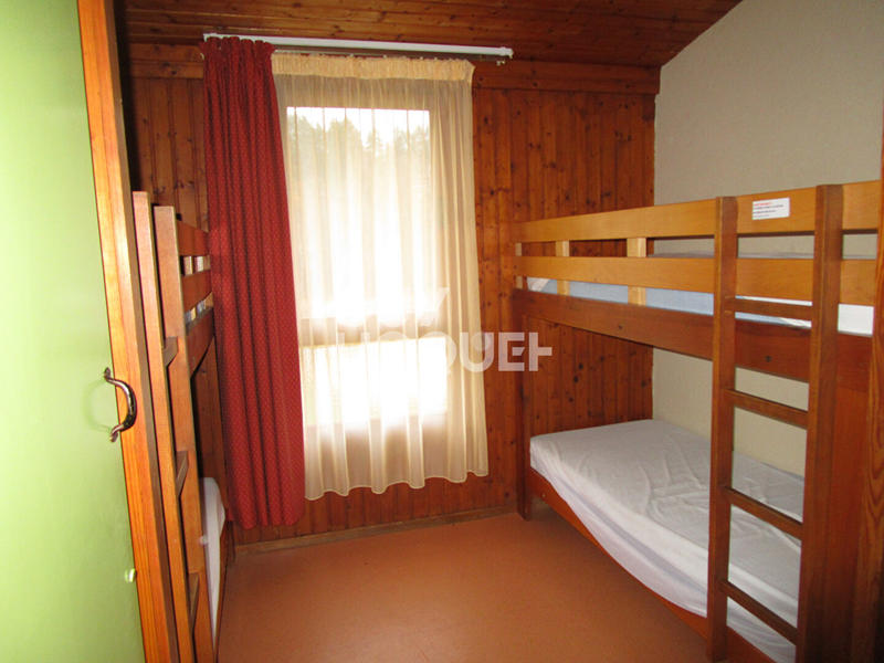 Maison - 500 m² - 99 pièces