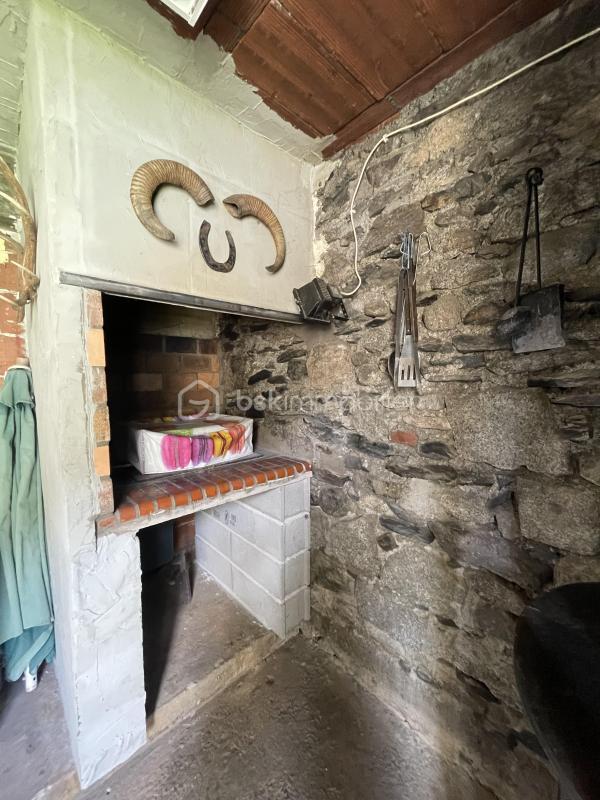 Maison - 180 m² - 9 pièces