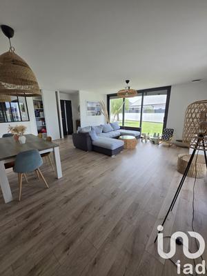 Maison - 138 m² - 5 pièces