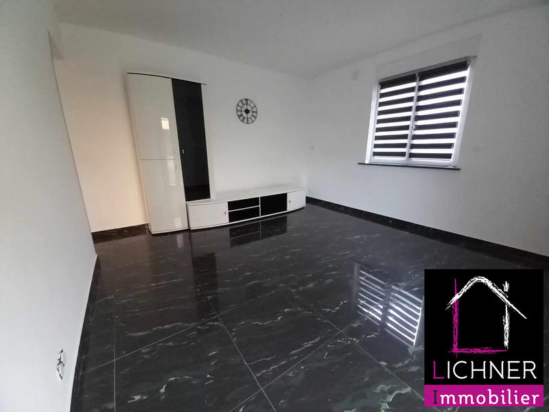 Maison - 220 m² - 8 pièces