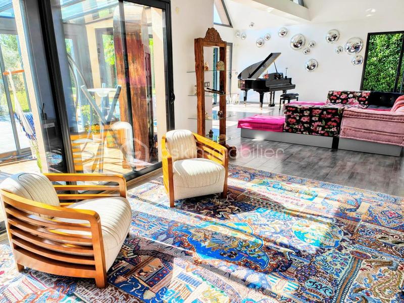 Maison d'architecte - 239 m² - 10 pièces