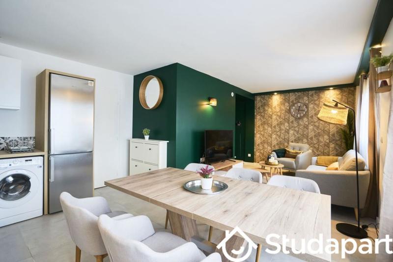 Chambre - 11 m² - 1 pièce