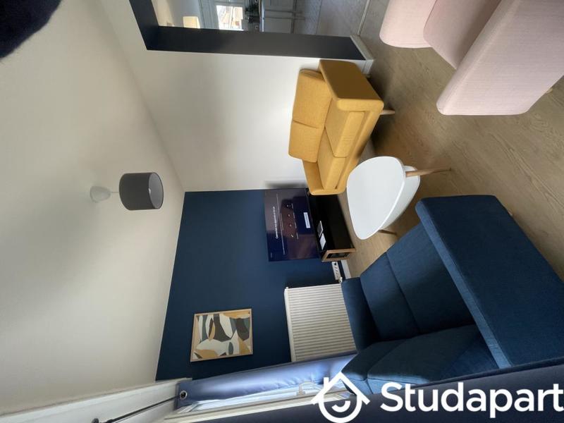 Chambre - 15 m² - 1 pièce