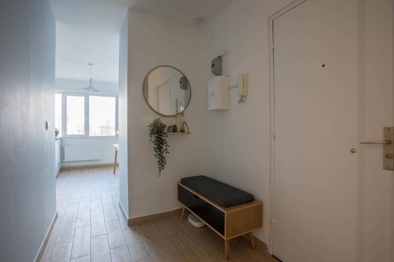 Appartement - 105 m² - 6 pièces