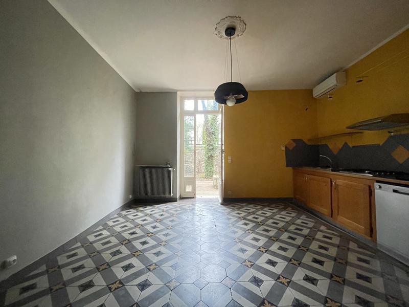 Appartement - 90 m² - 4 pièces