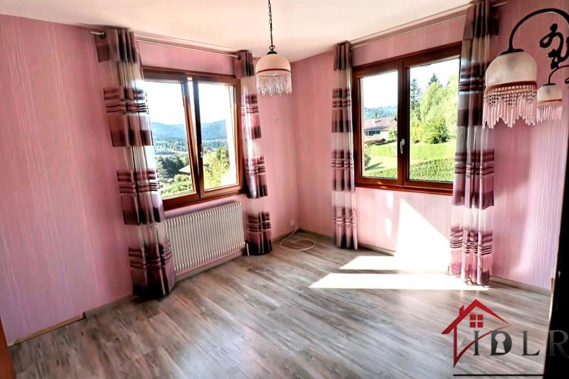 Maison - 110 m² - 6 pièces