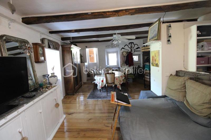 Maison de village - 100 m² - 7 pièces