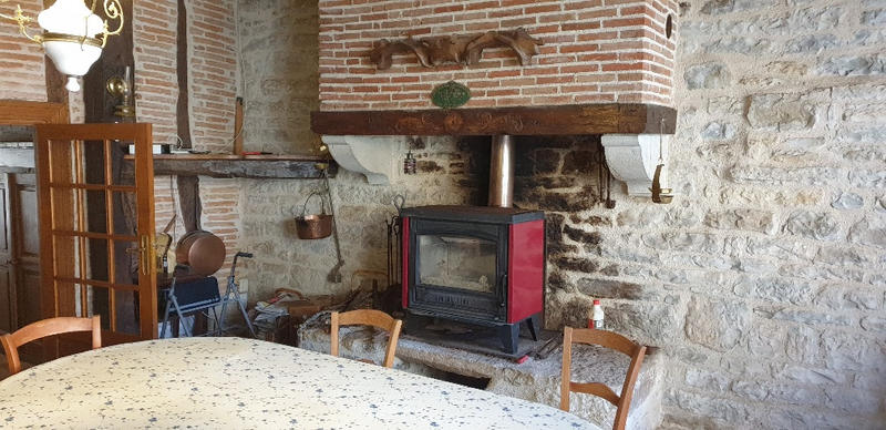 Maison - 250 m² - 6 pièces