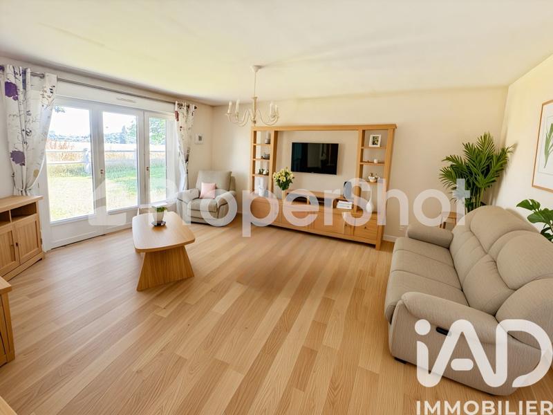 Maison - 93 m² - 5 pièces