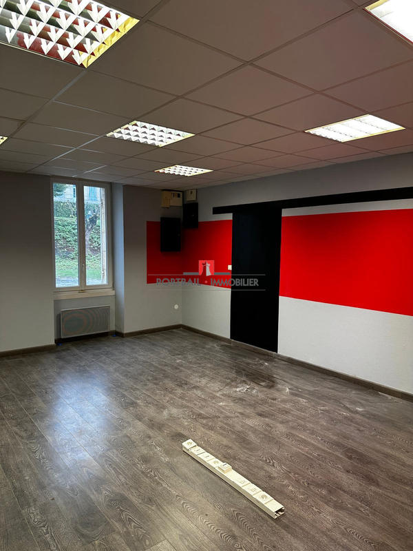 Local commercial - 65 m² - 3 pièces