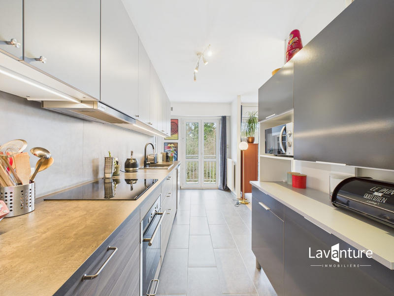 Appartement - 81 m² - 4 pièces