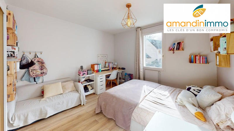 Maison - 105 m² - 6 pièces