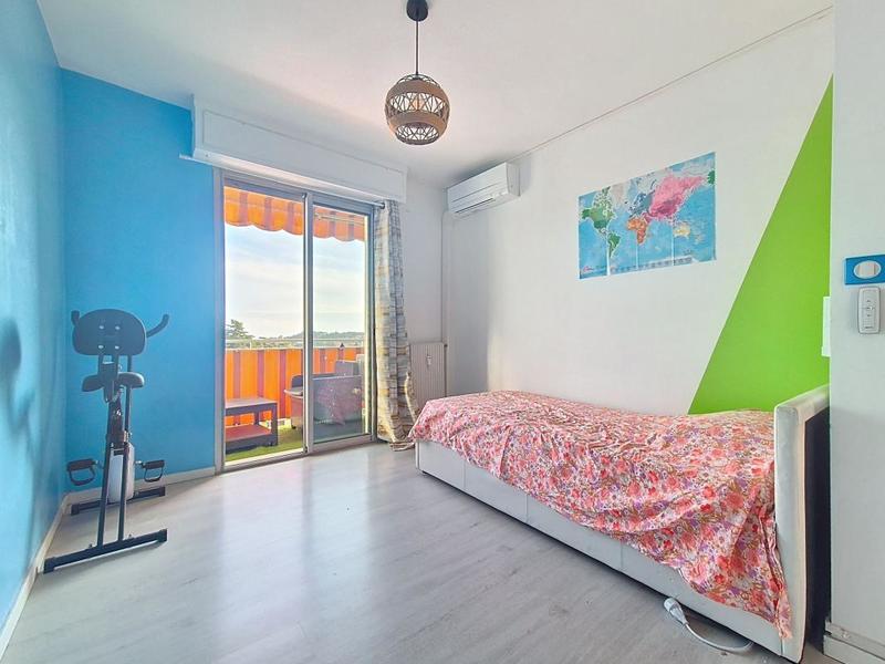 Appartement - 83 m² - 4 pièces