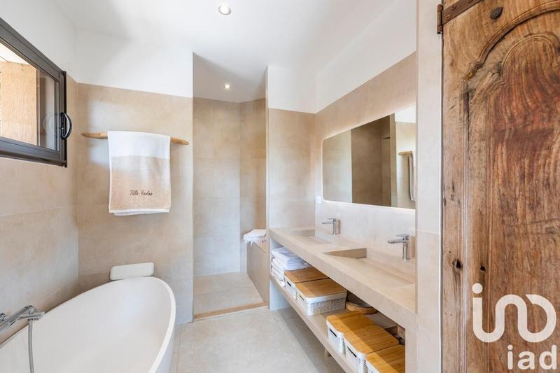 Maison de maîtres - 185 m² - 6 pièces