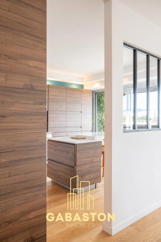 Appartement - 118 m² - 4 pièces