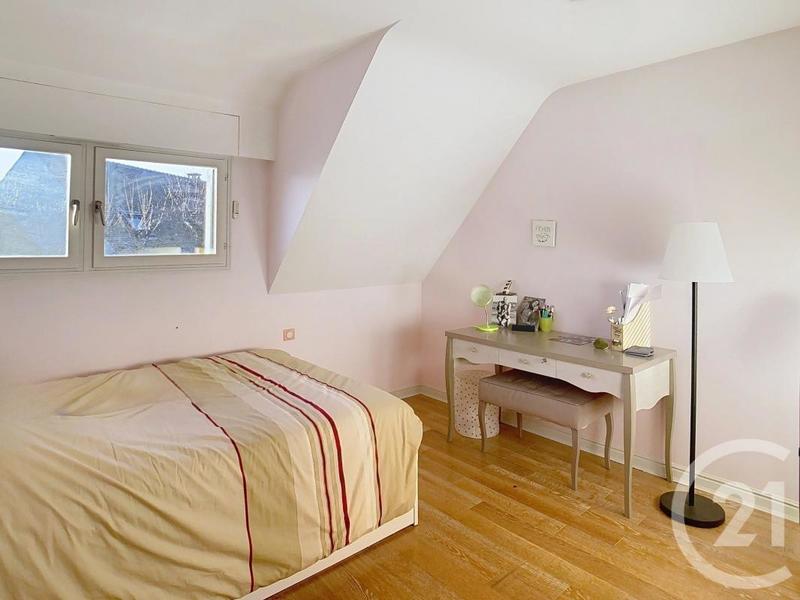 Maison d'architecte - 243 m² - 9 pièces