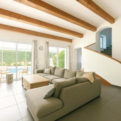 Villa - 145 m² - 6 pièces