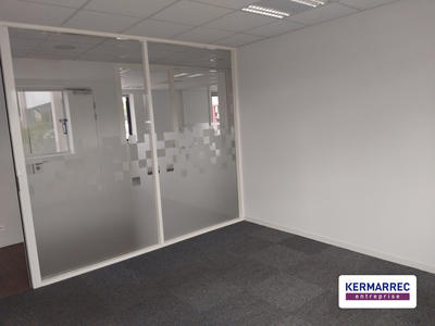 Bureau - 327 m²