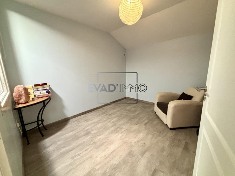 Maison - 233 m² - 7 pièces