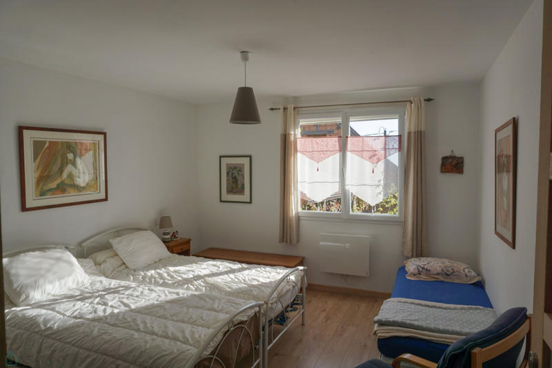 Maison - 298 m² - 9 pièces