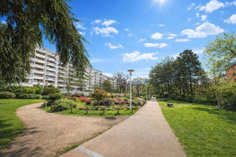 Appartement - 87 m² - 4 pièces