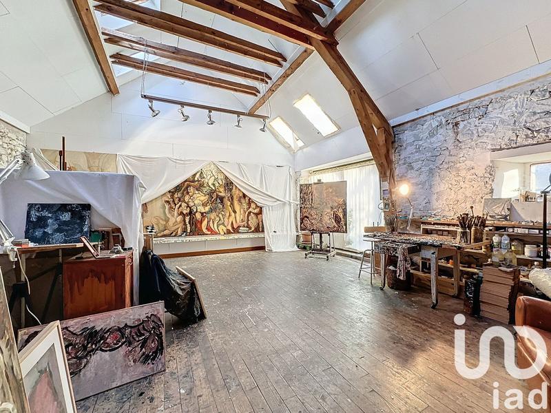 Maison - 270 m² - 11 pièces