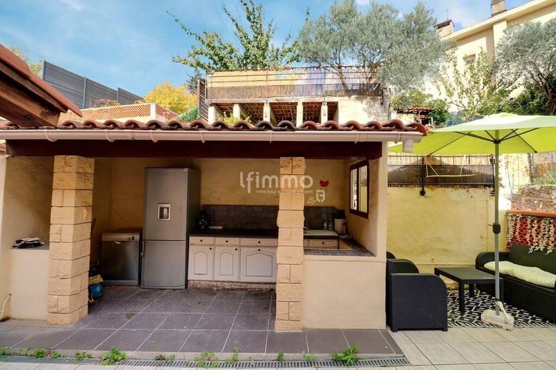 Maison - 101 m² - 5 pièces