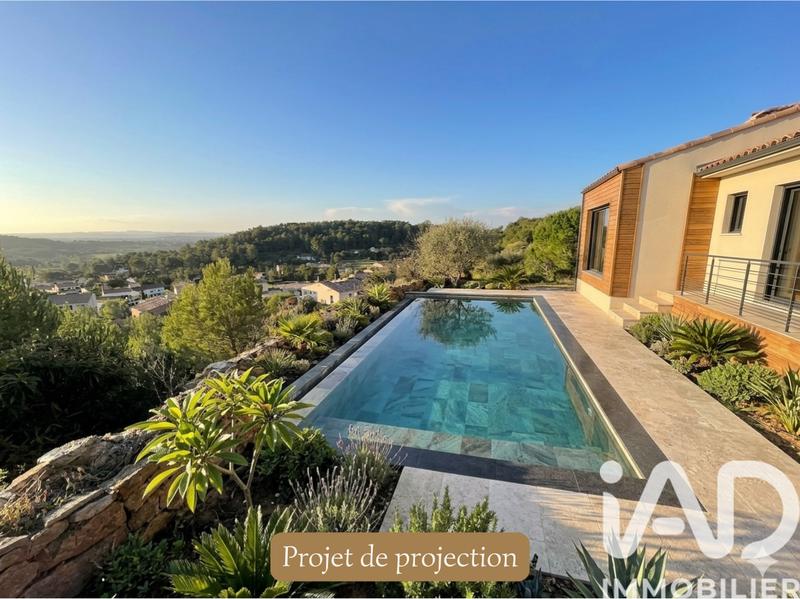 Maison - 136 m² - 4 pièces