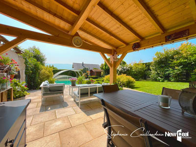 Maison - 236 m² - 8 pièces