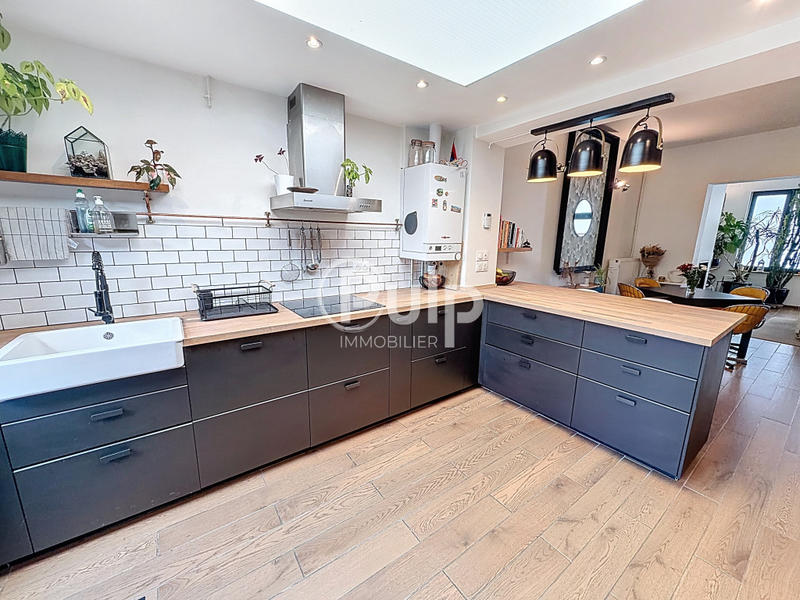 Maison - 80 m² - 5 pièces