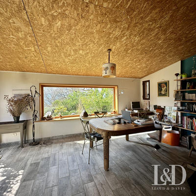 Maison traditionnelle - 213 m² - 7 pièces