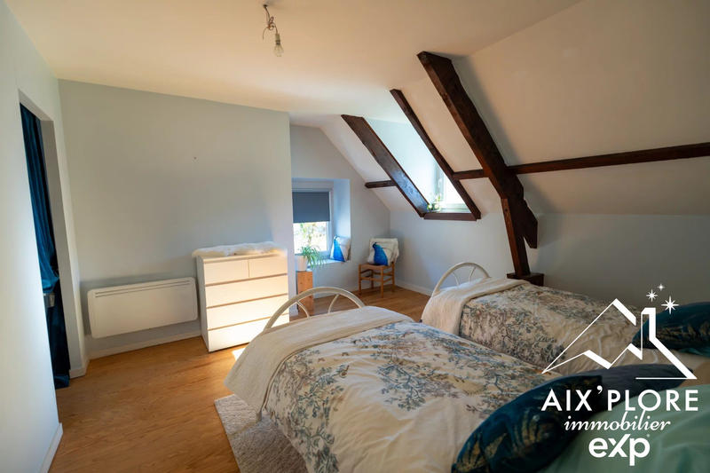 Maison - 185 m² - 5 pièces