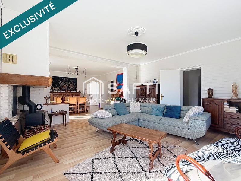 Maison - 300 m² - 11 pièces