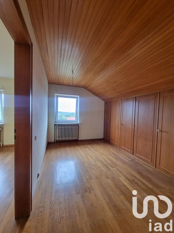 Maison - 208 m² - 9 pièces