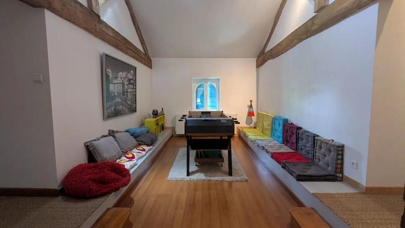 Demeure - 343 m² - 8 pièces