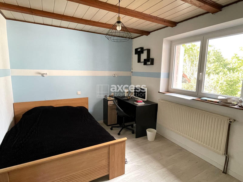 Maison traditionnelle - 145 m² - 5 pièces