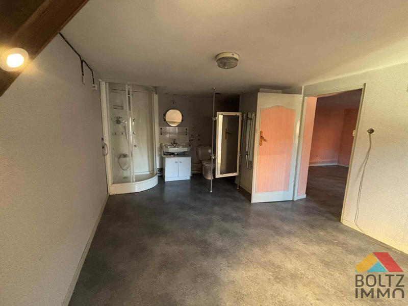 Immeuble - 191 m² - 8 pièces