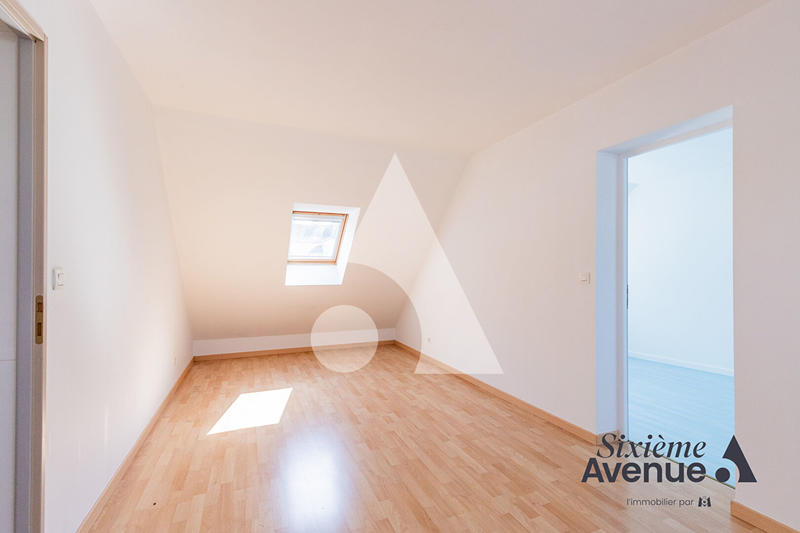 Maison - 195 m² - 6 pièces