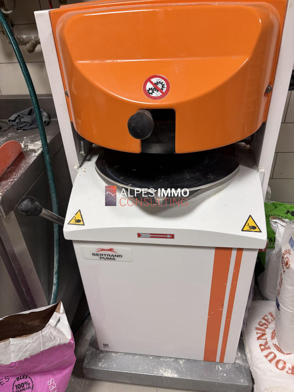 Fonds de commerce - 455 m²