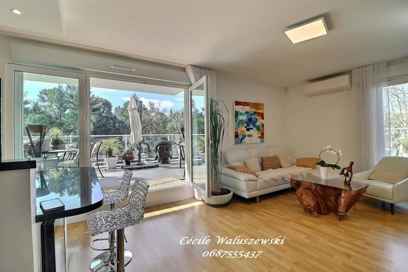 Appartement - 77 m² - 3 pièces