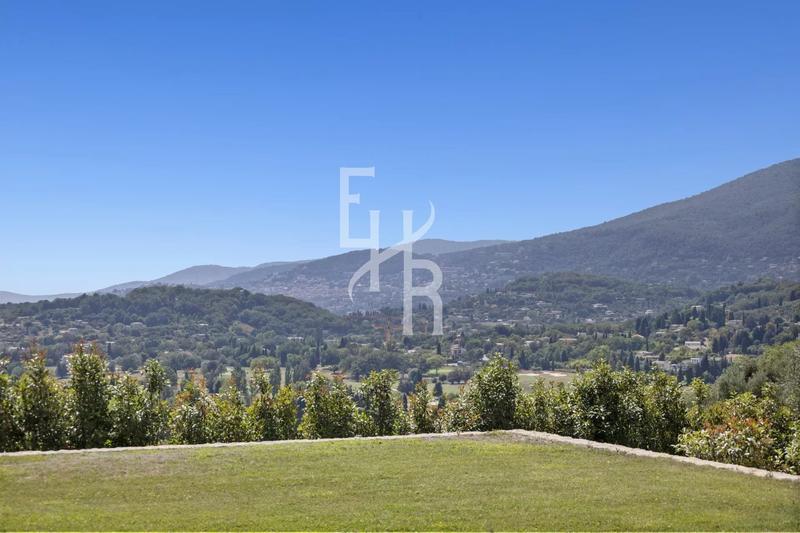 Villa - 420 m² - 8 pièces