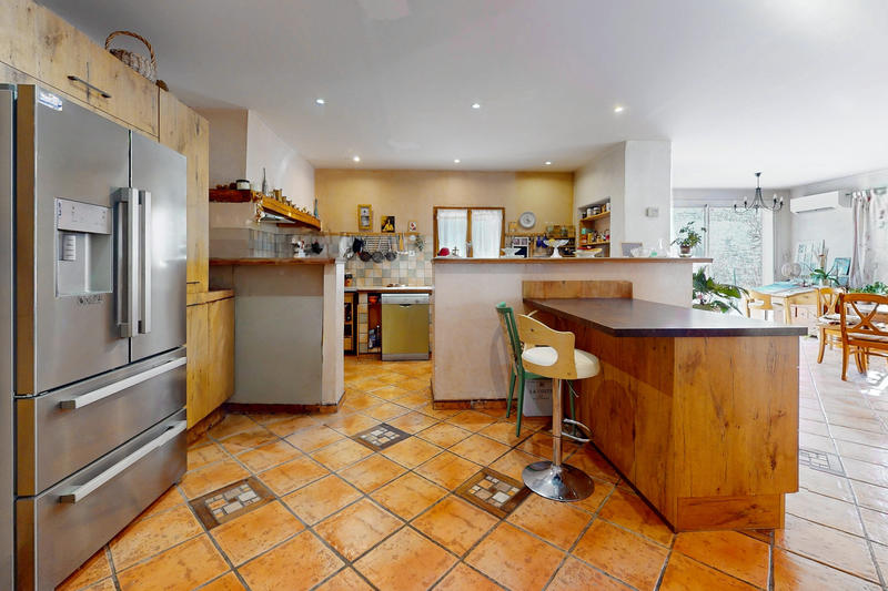 Maison - 160 m² - 5 pièces