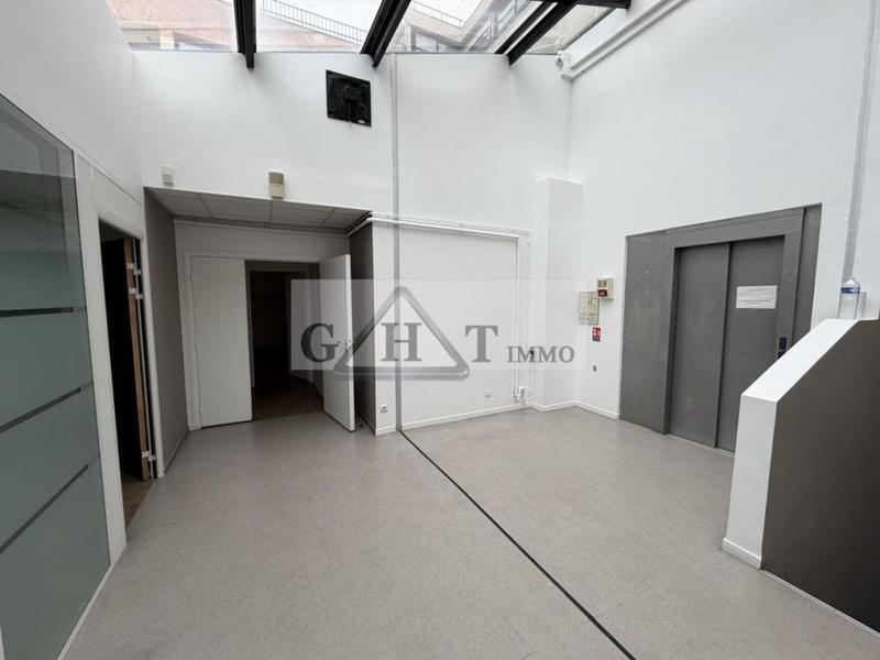 Local commercial - 311 m²