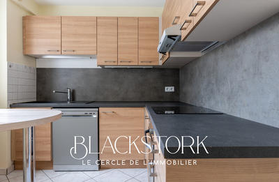 Appartement - 77 m² - 3 pièces