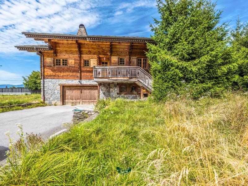 Maison - 220 m² - 6 pièces